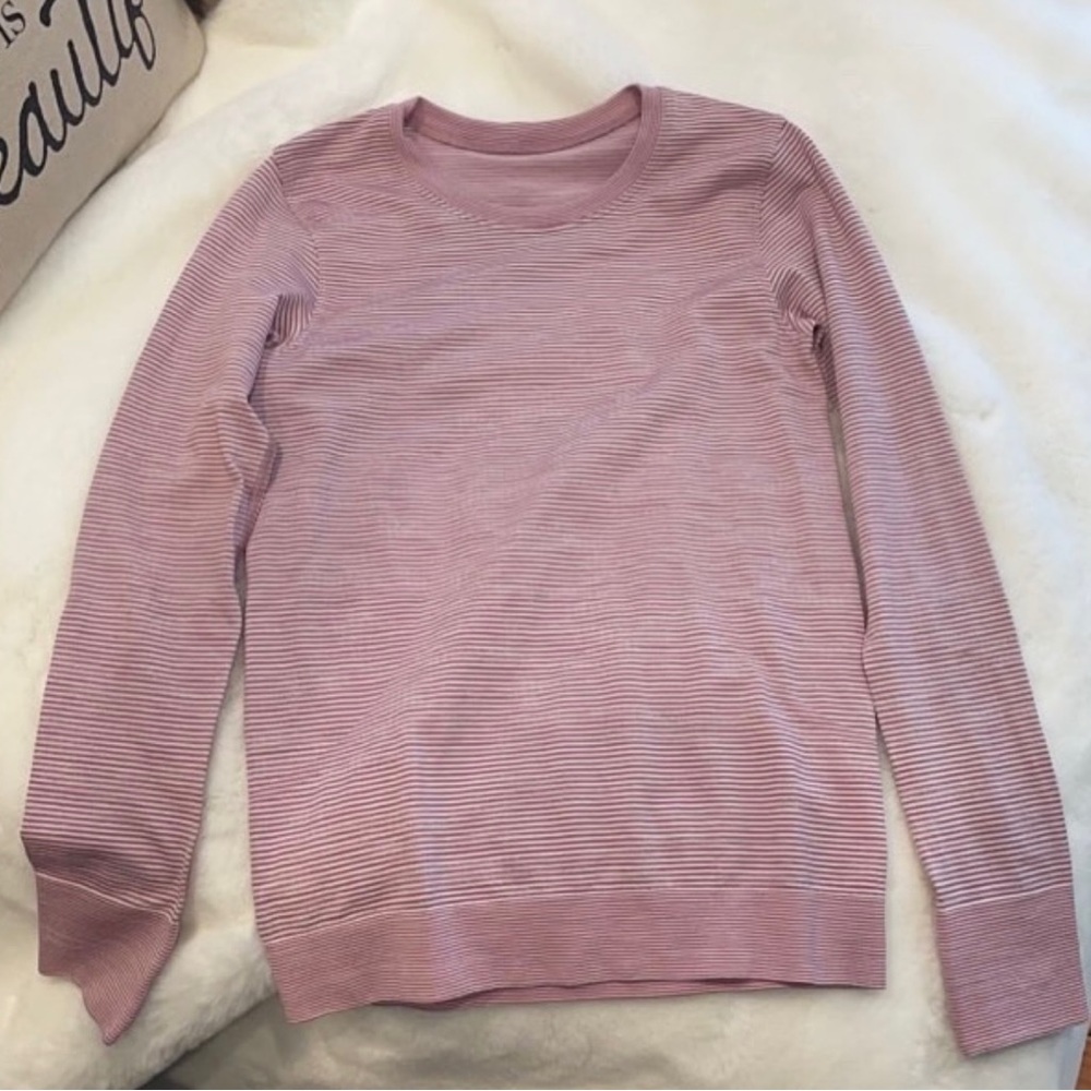 Lululemon Swiftly Tech Long Sleeve shirt